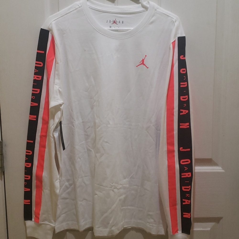 NWT - Jordan Mens Long Sleeve